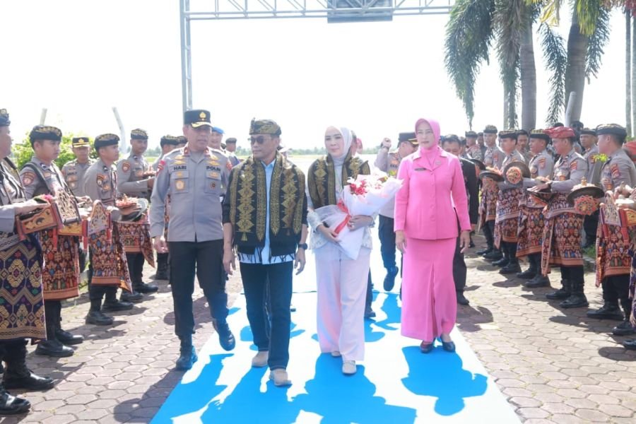 Meriah! Forkopimda NTB Sambut Kedatangan Kapolda Baru Irjen Pol. Kalingga Rendra Raharja