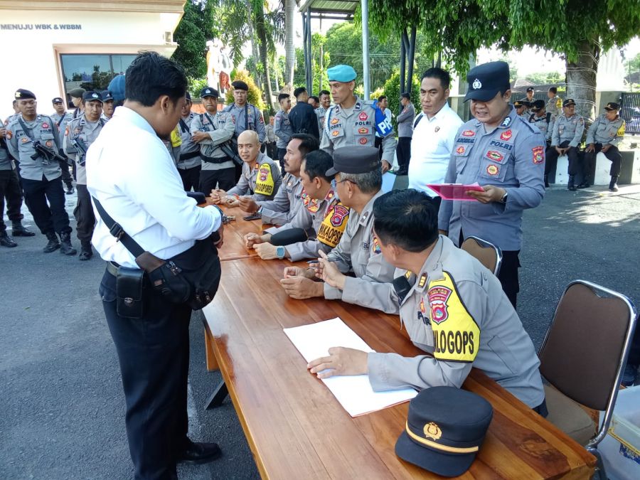 Polres Lombok Timur Perketat Pengawasan Senjata Api: Komitmen Profesionalisme & Keamanan Masyarakat