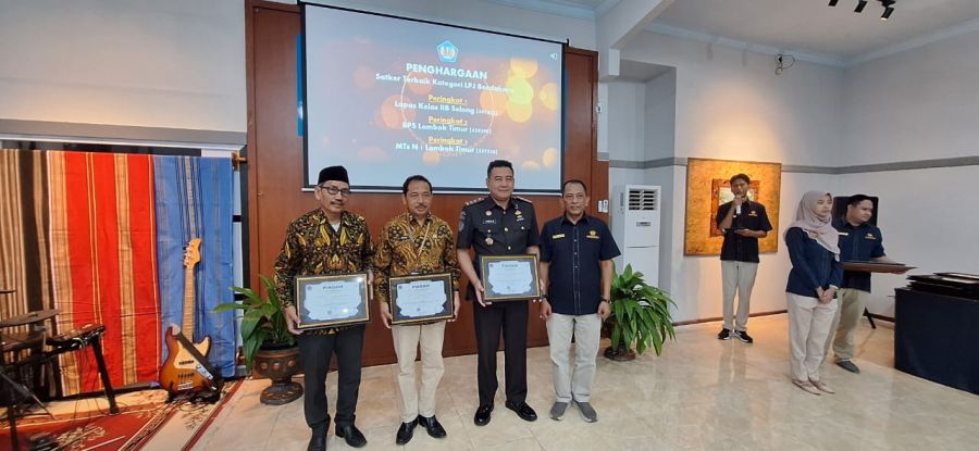 Wow Triple Crown 2024! Kinerja Gemilang LPJ Bendahara Lapas Kelas IIB Selong Diberikan KPPN Selong