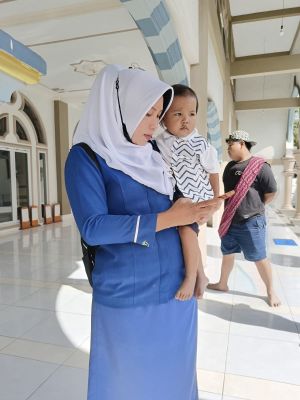bocah-3-tahun-ditemukan-pinggir-jalan-dan-diumumkan-di-masjid-besar-attaqwa-aikmel